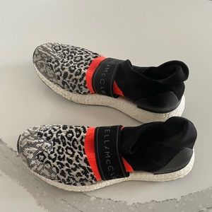 DIDAS BY STELLA MCCARTNEY Ultraboost Leopard-print Knit Sneakers In Schwarz 7.5